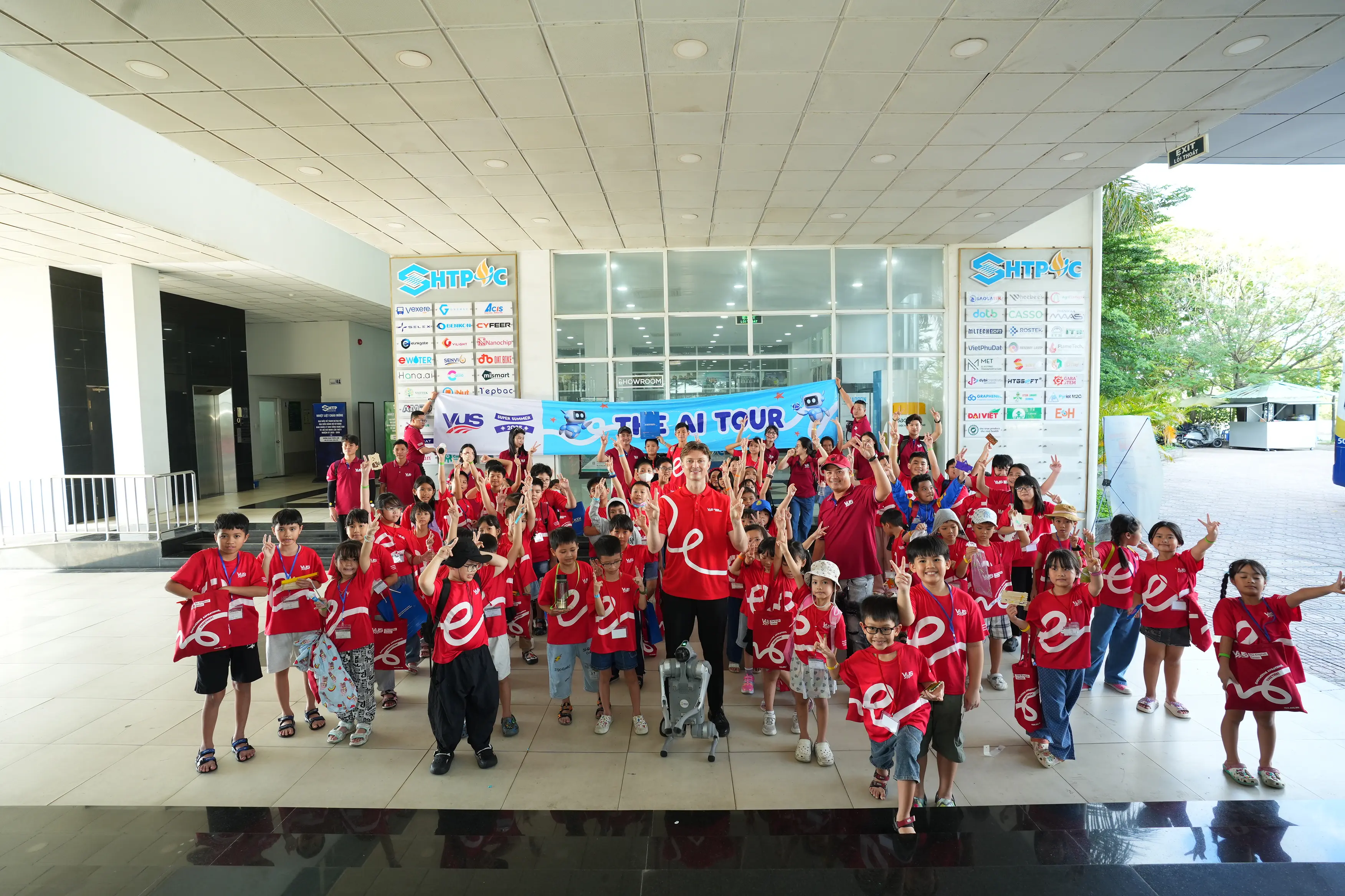Chương trình tiếng Anh hè Super Summer tại VUS